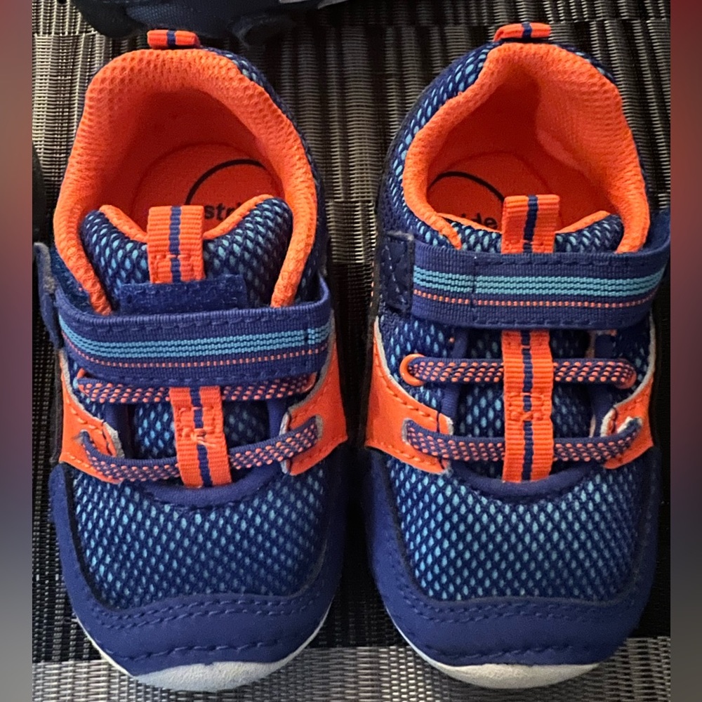Stride rite baby sneakers size 5.5
